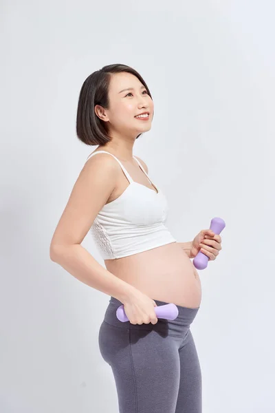 Zwangere Vrouw Training Met Halters — Stockfoto