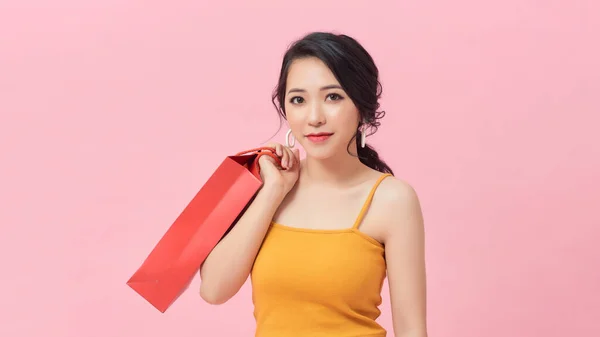 Retrato Niña Complacida Años Que Lleva Bolsas Papel Colorido Mientras —  Fotos de Stock