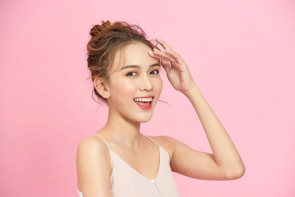 Retrato Beleza Jovem Mulher Asiática Com Belo Sorriso Sobre Fundo — Fotografia de Stock