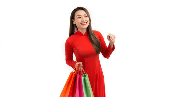 Jovem Mulher Asiática Com Sacos Compras Para Festival Ano Novo — Fotografia de Stock