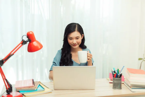Young Confident Businesswoman Working Her Project Workplace — Stock Photo, Image