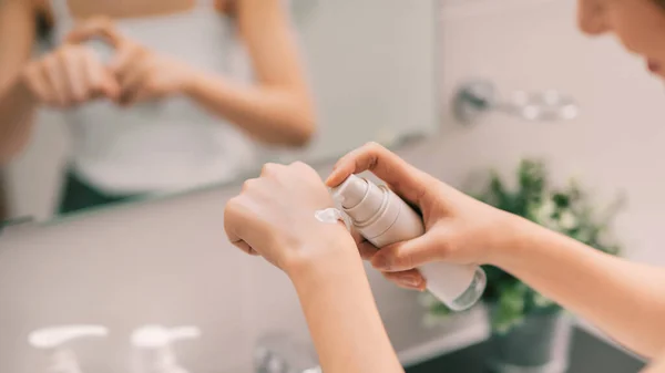 Body Care Concept Woman Applying Moisturizing Hand Cream Hands Nails — Stock Photo, Image