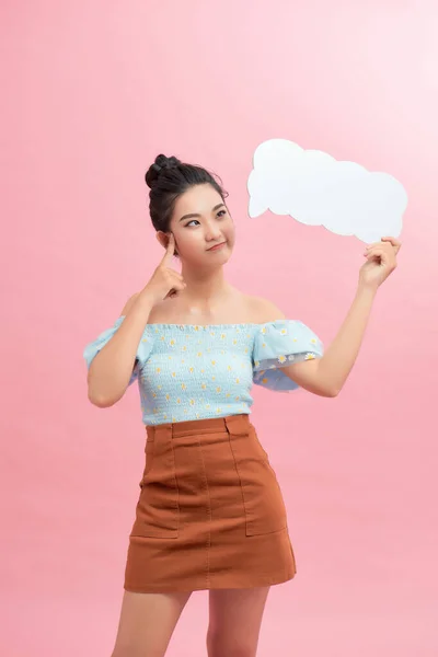 Young Beautiful Woman Holding Blank Speech Bubble Copy Space Text — Stock Photo, Image