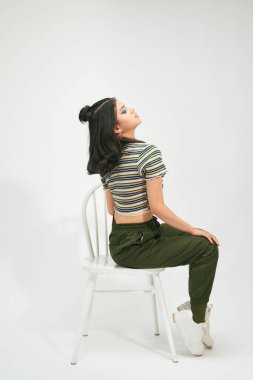 Renkli göz makyajlı Güzel Kız Portresi