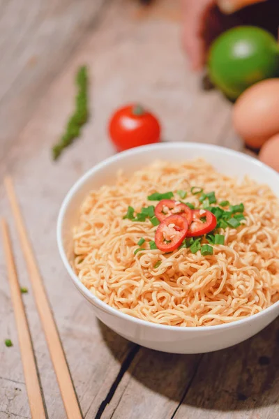 Concept Van Lekker Eten Met Kom Noedels — Stockfoto