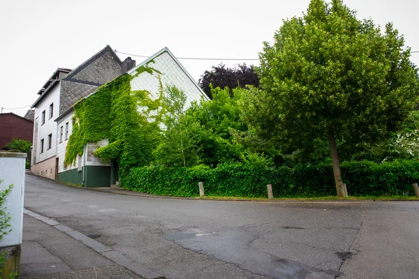 Petite ville européenne rue — Photo