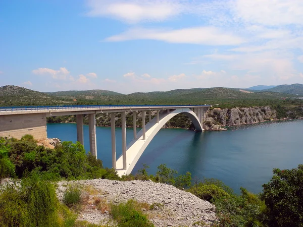 Ponte per la città di Sibenik, Croazia . — Foto Stock
