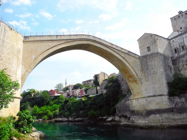 Ponte Vecchio nella città di Mostar . — Foto Stock