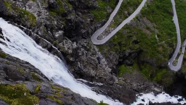 Trollstigen Nebo Trollí Schodiště Hadovitá Horská Cesta Která Oblíbenou Turistickou — Stock video