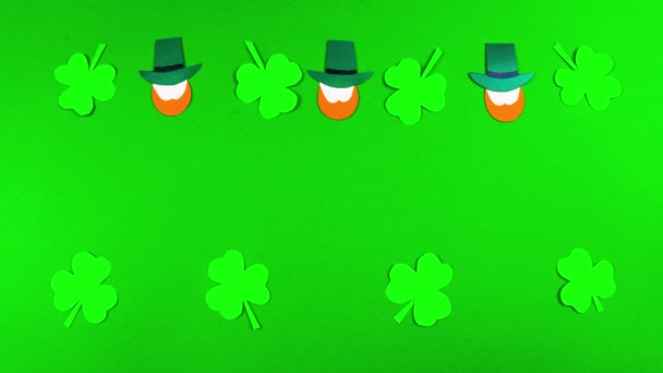 Shamrock Levelek Koboldok Zöld Háttérrel Üdvözlőlap Szent Patrik Napjára Amelyet — Stock videók