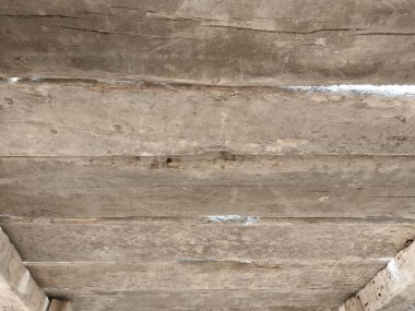 İnşaatta Lintel Biçimi olarak kullanılan tahta panjur