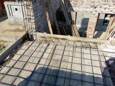 İnşaatta Lintel Biçimi olarak kullanılan tahta panjur