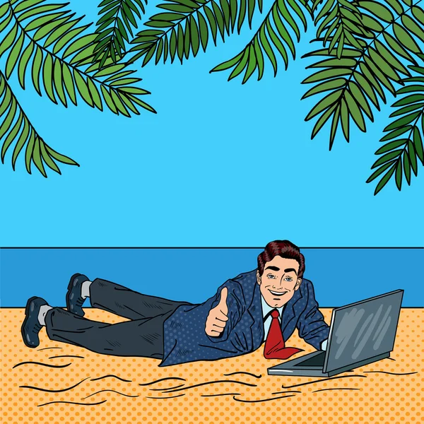 Homme d'affaires Détente sur la plage. Homme en vacances tropicales avec ordinateur portable. Illustration vectorielle Pop Art — Image vectorielle