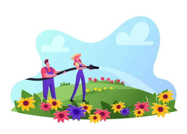 Cuidado de las personas de flores en el campo, actividad estacional al aire libre. Jardineros masculinos y femeninos usan overoles Plantas de riego — Archivo Imágenes Vectoriales
