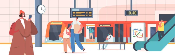 Lidé na stanici metra s vlakem, eskalátor, mapa, hodiny a digitální displej. Mužské ženské postavy na veřejnosti Metro — Stockový vektor