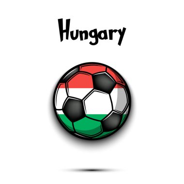 Macar ulusal bayrağı renginde futbol topu. İzole bir arka planda yapılmış bir futbol topu şeklinde Macaristan bayrağı. Futbol turnuvası için dizayn modeli. Vektör illüstrasyonu