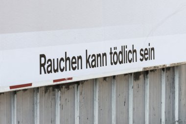 Uyarı not yasaktır Alman harflerle ölümcül olabilir