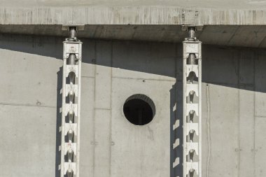 Bir kabuk inşaat beton bir tavan iki ayağı