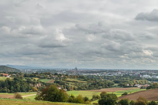 Obraz Panoramiczny Widok Miasto Regensburg Bawarii Krajobraz Polami Łąkami Niemcy — Zdjęcie stockowe