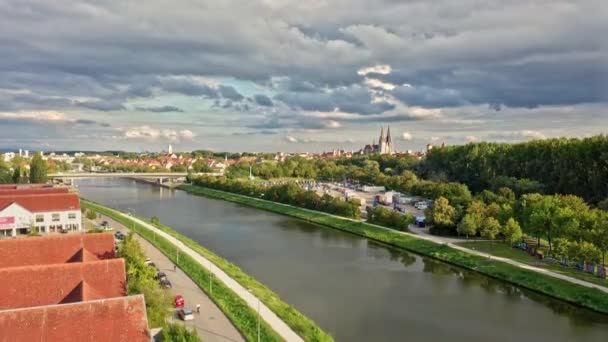 Beelden Van Een Luchtopname Met Een Drone Van Een Neerstortende — Stockvideo