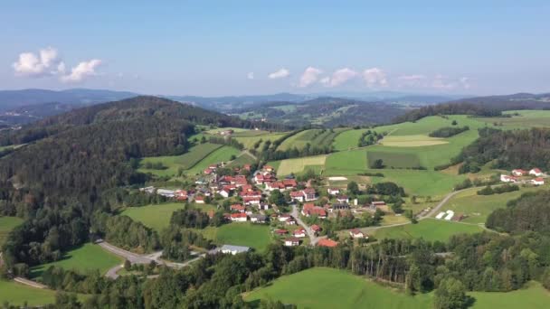 Langzame Afdaling Beelden Van Luchtfotografie Met Een Drone Het Beierse — Stockvideo