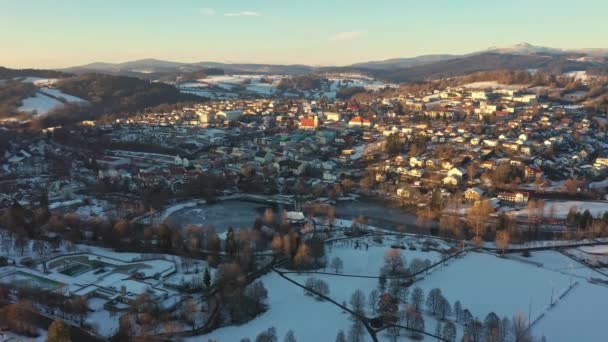 Langzaam Stijgende Beelden Van Luchtfotografie Met Drone Bavarisch Bos Met — Stockvideo
