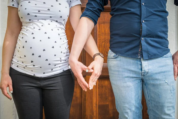 Creativo Servizio Fotografico Urto Bambino Con Madre Incinta Padre — Foto Stock