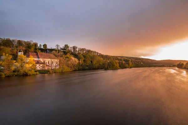 Pelgrimskerk Mariaort Naab Bij Regensburg Tijdens Een Dramatische Zonsondergang Bewolking — Stockfoto