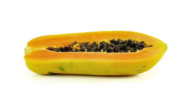 Papaya yakın kadar izole üzerinde beyaz arka plan