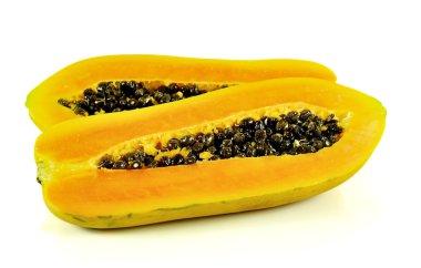 Papaya yakın kadar izole üzerinde beyaz arka plan