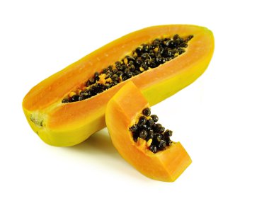 Papaya yakın kadar izole üzerinde beyaz arka plan