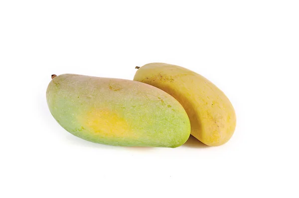 Mango close-up geïsoleerd op witte achtergrond — Stockfoto