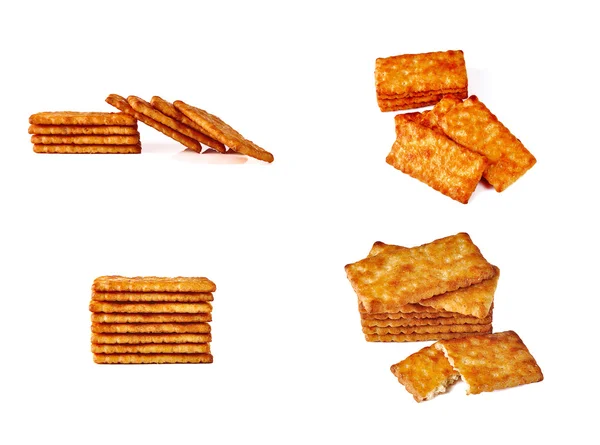 Crackers geïsoleerd op witte achtergrond — Stockfoto