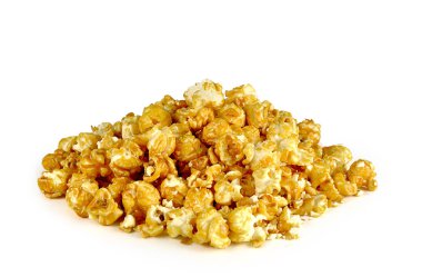 Beyaz arkaplanda patlamış mısır izole edildi