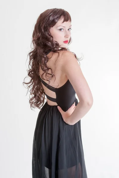 Vestido negro y pelo largo — Foto de Stock