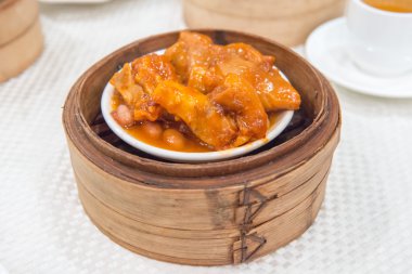 Hong Kong 'da geleneksel sosyal ve lezzetli yemek zamanı Dim Sum.