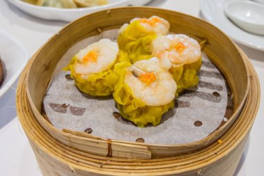 Çin geleneksel yemekleri Dim Sum veya leziz çaça yemekleri