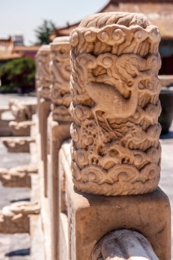 Geleneksel Çince oyma taş merdivenle üzerinde