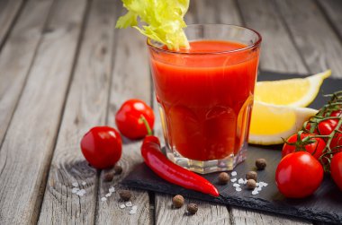 kokteyl Bloody mary.