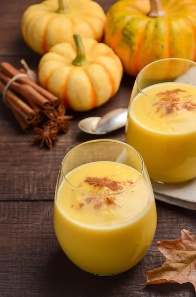Pumpkin smoothie with spices — Stock Photo, Image