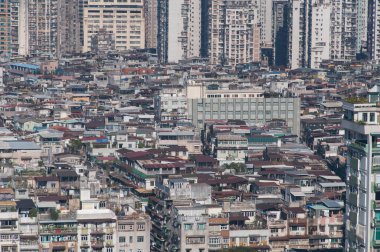 Güneşli bir günde Macao Çini şehrinde bir yerleşim yeri manzarası.