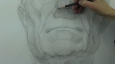 Eski bir çalışma çizim kalem adamın burnu ve grafit ile üst dudak