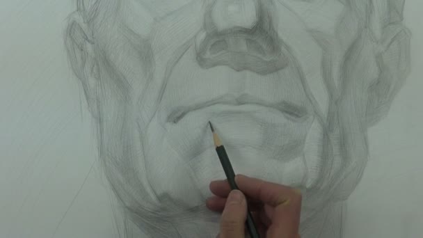 Zeichnung einer Studie der Unterlippe eines alten Mannes mit Graphitstift — Stockvideo