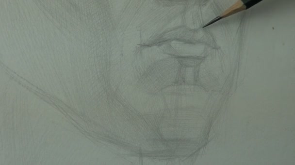 Desenho de um estudo de lábios de modelo jovem com lápis de grafite — Vídeo de Stock