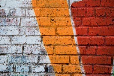 Parlak renkli boyalı tuğla duvar
