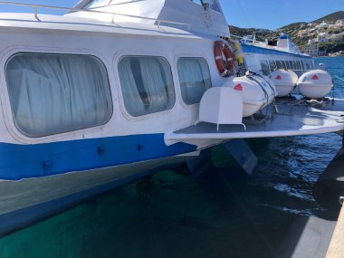 Ponza, İtalya - 3 Eylül 2020: İtalyan Vetor şirketinden Hydrofoil Gabri