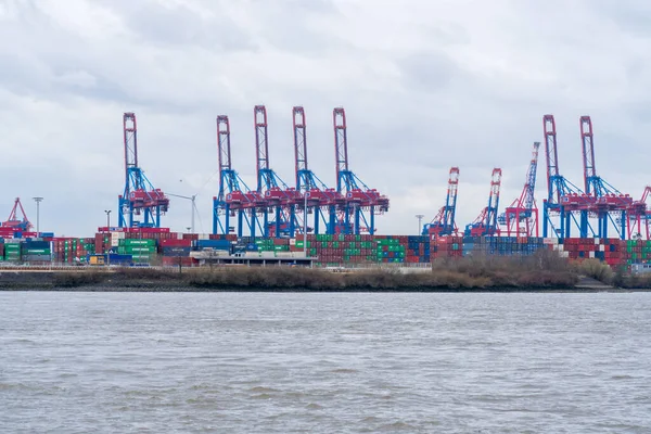Hamburgo Alemania Marzo 2021 Grúas Portuarias Móviles Contenedores Transporte Marítimo —  Fotos de Stock