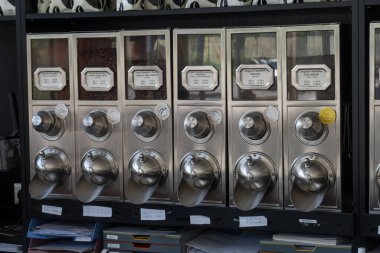 Heilbronn, Almanya - 10 Temmuz 2020: Coffee Bean Dispenser