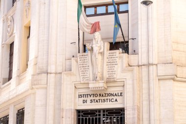 Roma, İtalya - 22 Ağustos 2020: Istituto nazionale di statistica 'nın dışı, İtalya Ulusal İstatistik Enstitüsü. Istat, İtalya 'daki resmi istatistiklerin ana üreticisi.