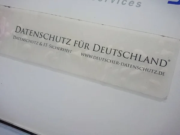 Berlín Alemania Abril 2019 Placa Empresa Alemana Datenschutz Deutschland Alemana — Foto de Stock